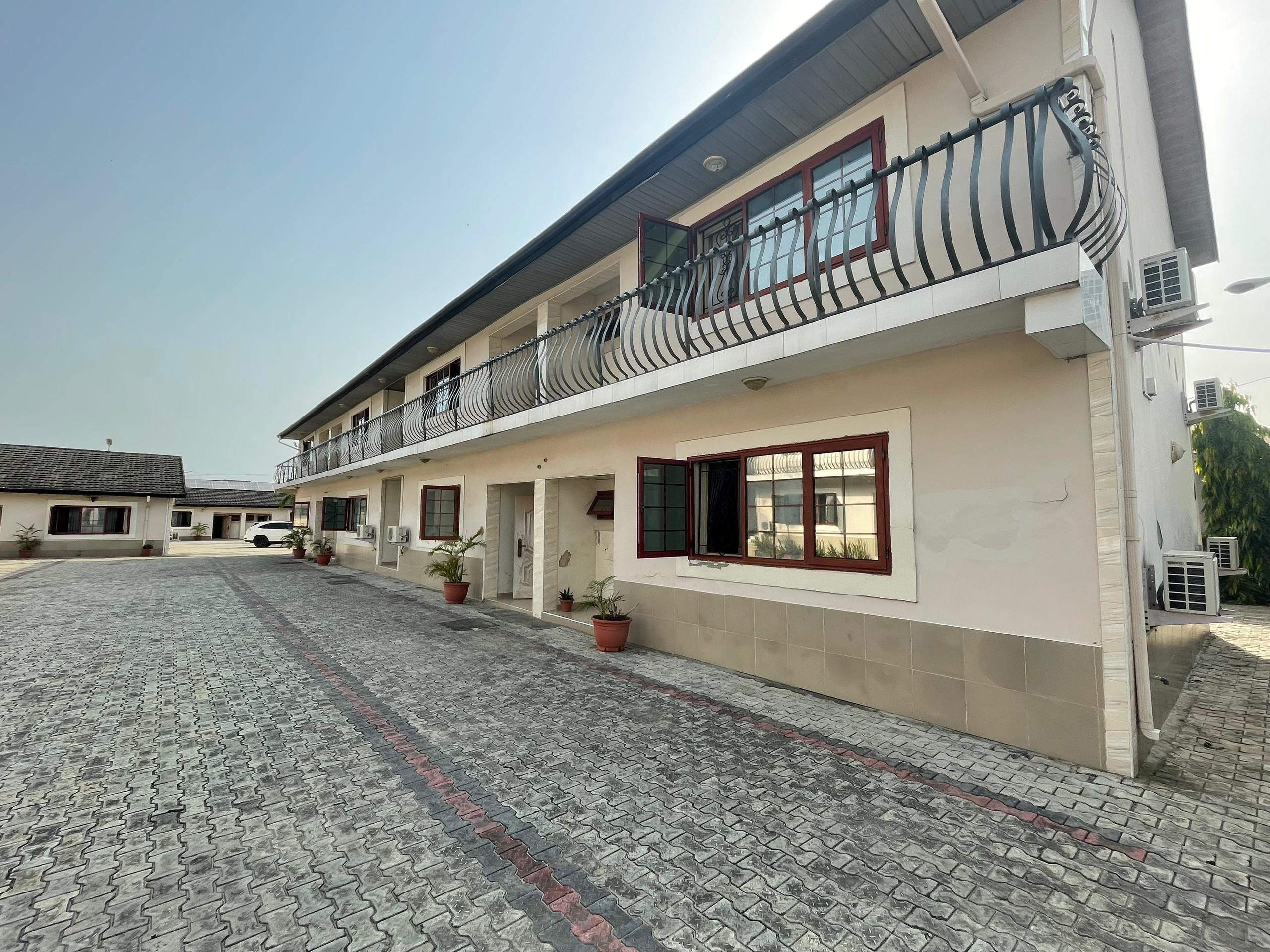 2 bedroom apartments image 2